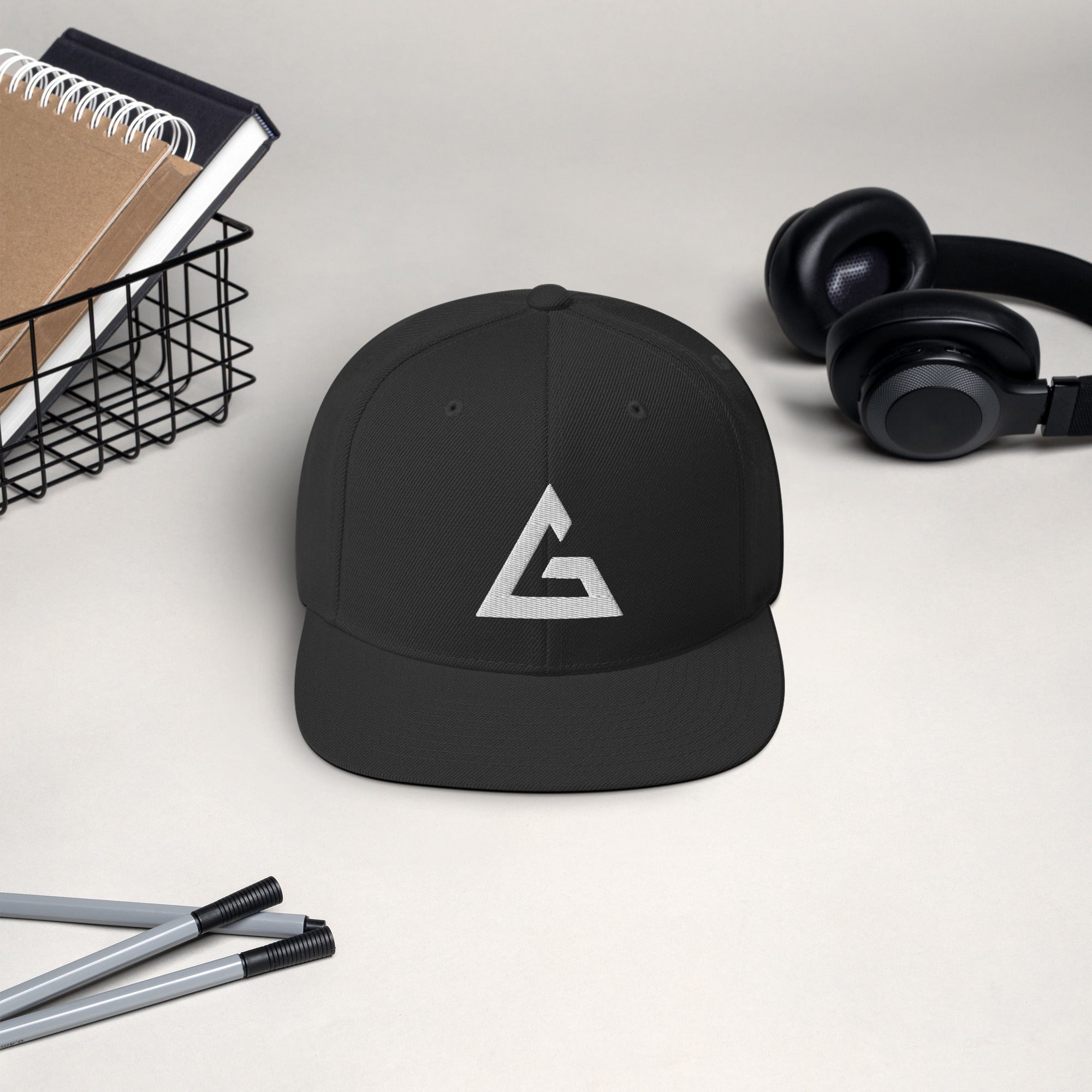 新品　BRIEFING LA MEN’S TRIANGLE LOGO CAP Amazon.com: Fabric of the Universe Triangle Logo Techwear